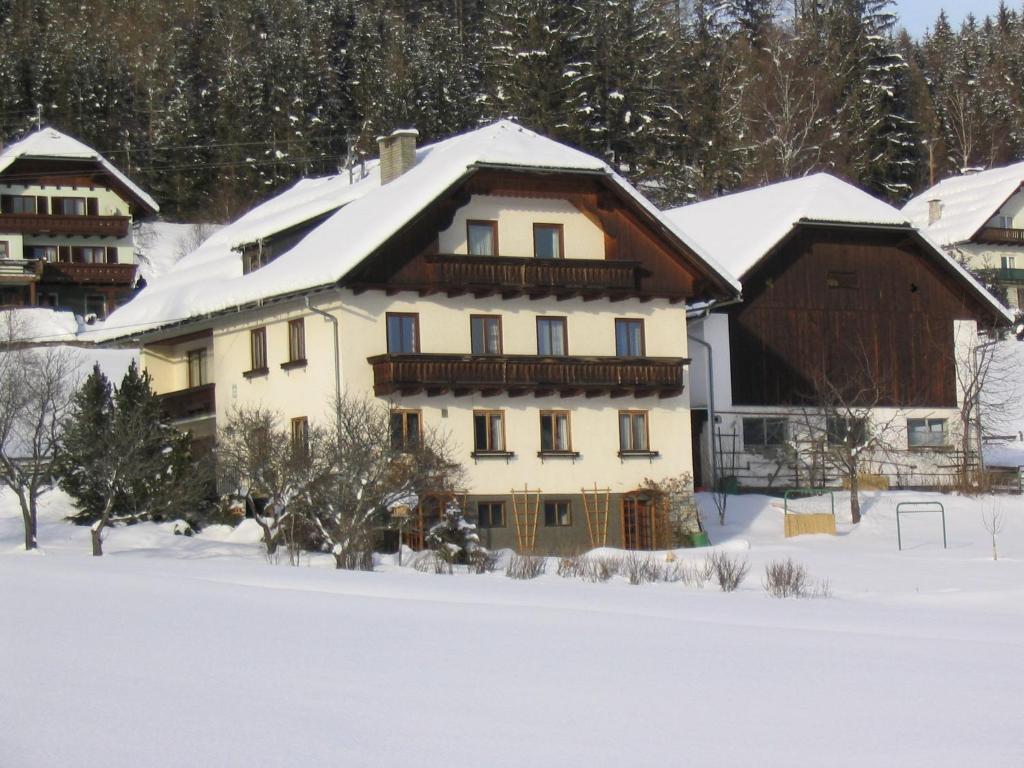 Апартаменты Haus Pfarrkirchner Маутерндорф Экстерьер фото